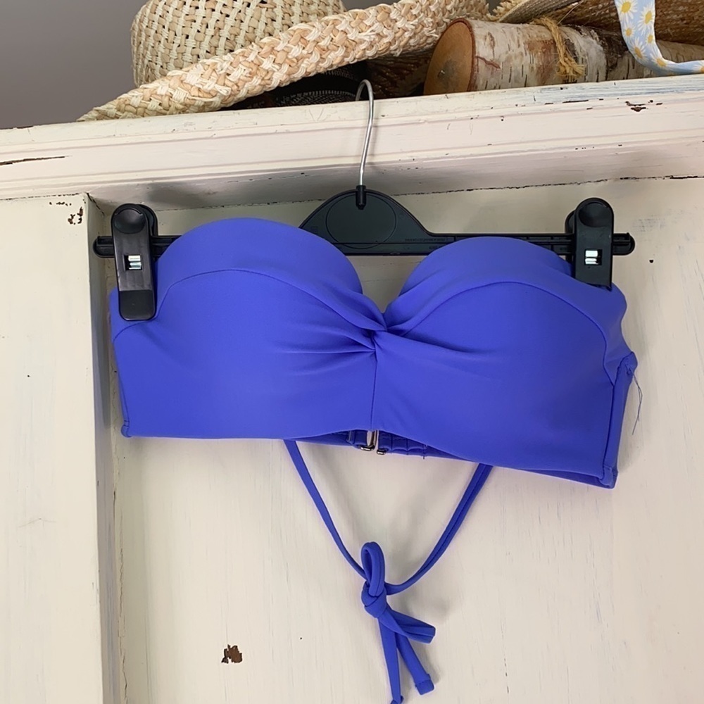 Swimsuit - Picture 3 of 8